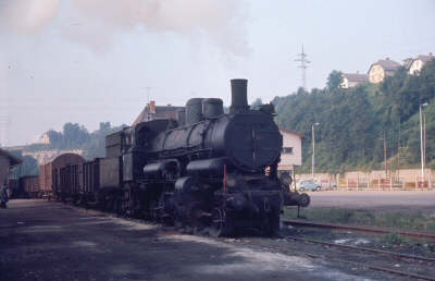 {short description of image}